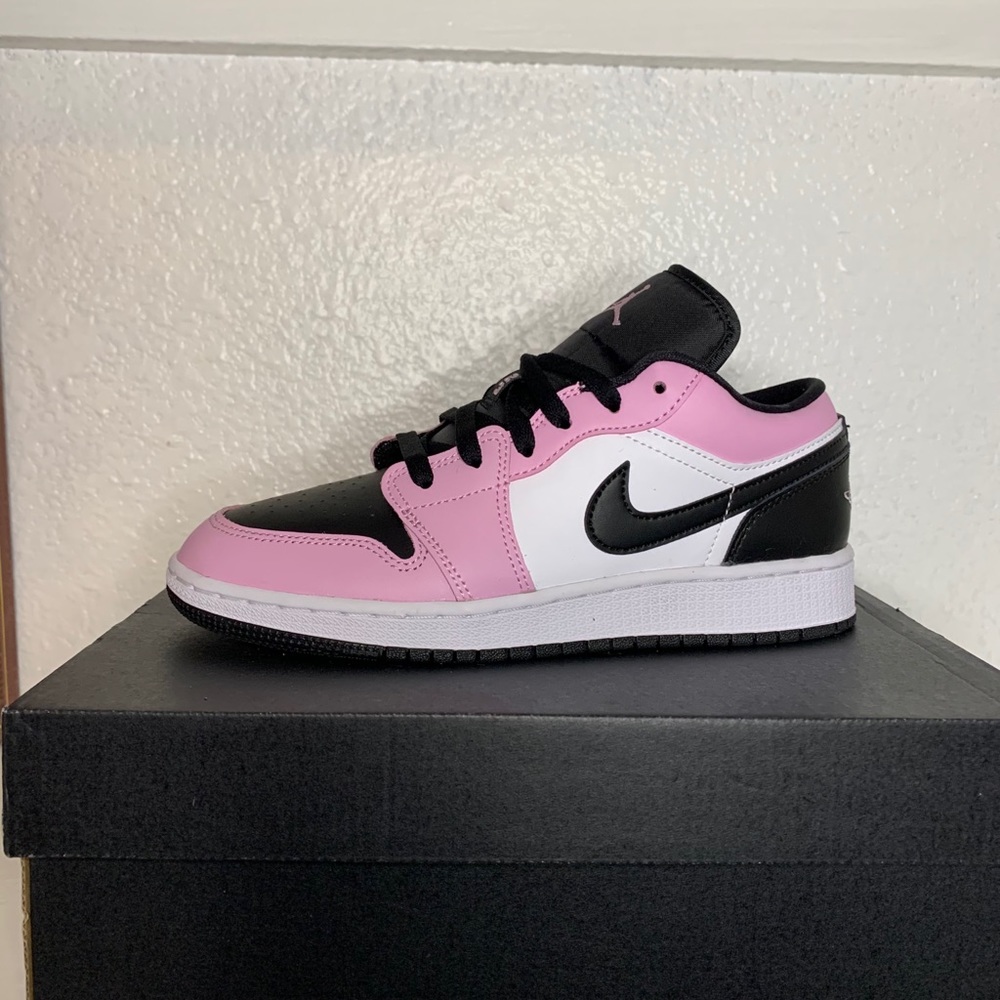 Jordan 1 Low Arctic Pink